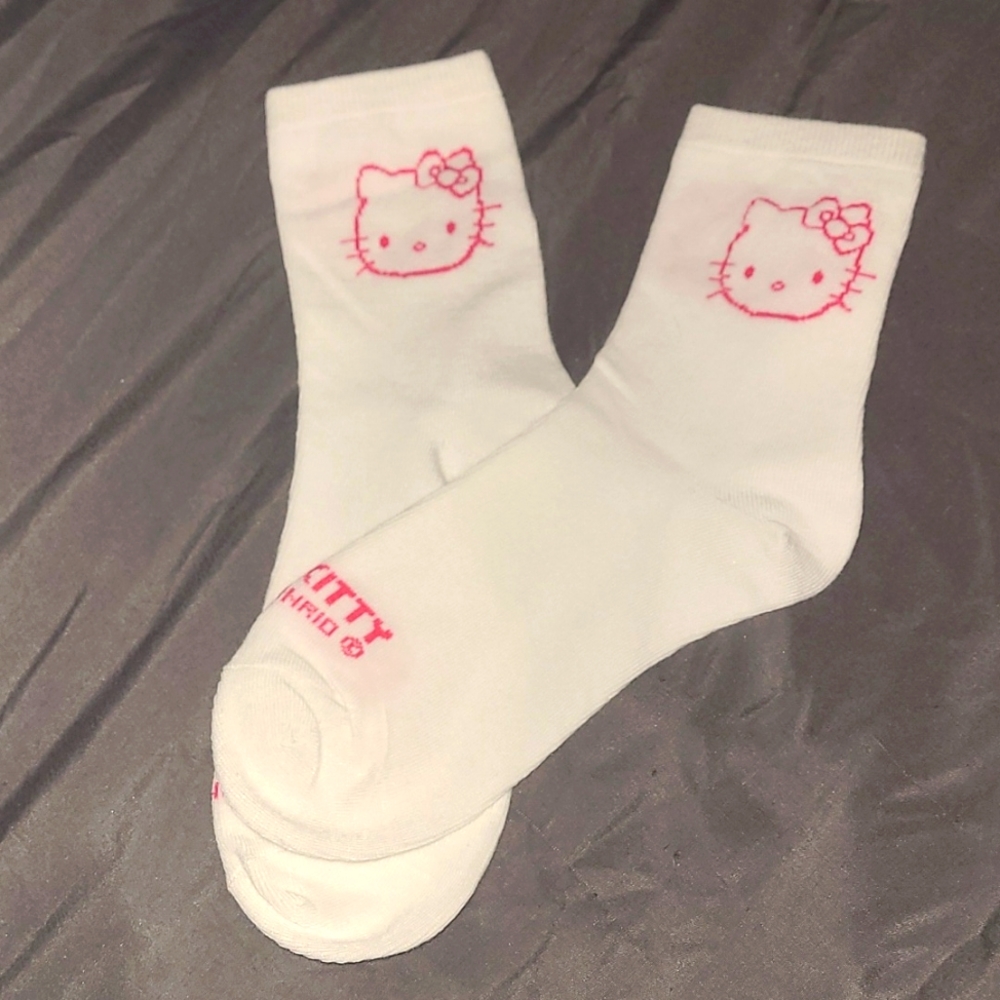 Hello Kitty Socks - Picture 11 of 11